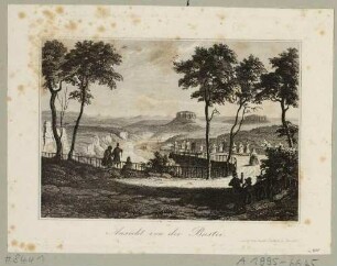 Das Elbtal von der Basteiaussicht in der Sächsischen Schweiz aus nach Südosten, mit Lilienstein und Königstein