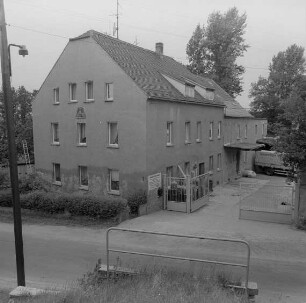 Nerchau-Gornewitz (Muldentalkreis). Vierseithof (Mühlgut), Nr.1 (1889). Straßenansicht von Wohnhaus u.Mühlengebäude