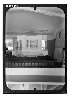 Neubrandenburg. Stadtkirche St. Marien (Konzertkirche Neubrandenburg). Inneres mit Orgel
