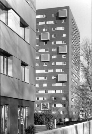 Dresden-Südvorstadt, Hochschulstraße 46. Studentenwohnheim (um 1980) . Ansicht von der Hochschulstraße