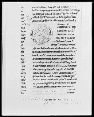 Augustinus, Enarrationes in Psalmos 51-100 — Initiale O?, Folio 9 verso