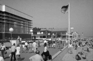 Grömitz: Promenade am Wellenbad