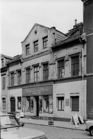 Dresden-Neustadt, Schönfelder Straße 4. Wohnhaus mit Ladeneinbau (1858). Straßenansicht