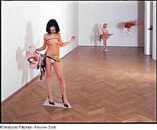 Installation mit Schaufensterpuppen