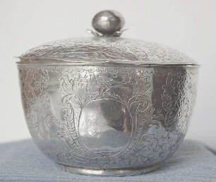 Jakob Koos: Silberne Teedose (Silberne Teedose von Koos 1788)