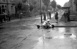 Freiburg: Go-Kart-Rennen in der Runzstraße