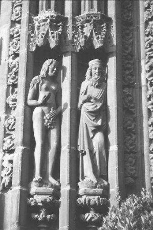 Nürnberg: Figuren am Portal [Lorenzkirche]
