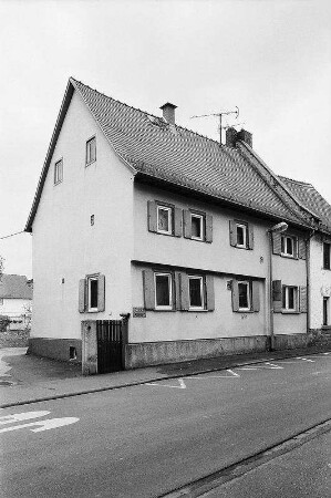 Wohnhaus; Oberursel, Burgstraße 3