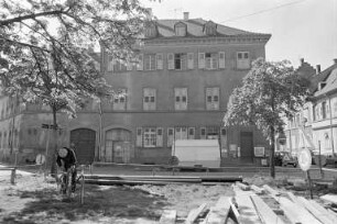 Stadtratsbeschluss zur Modernisierung der unter Denkmalschutz stehenden Gebäudegruppe Fasanenstraße 8 und Zähringerstraße 15