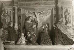 Epitaph : Epitaph. Stein (1615; D. Schwenke). Relief mit Verstorbenen, vor einem Kruzifix betend. Waltirsche (heute Velké Březno-Valtířov). Kirche