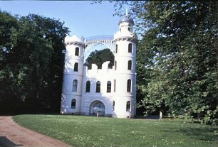 Berlin: Pfaueninsel, Havel; Schloss