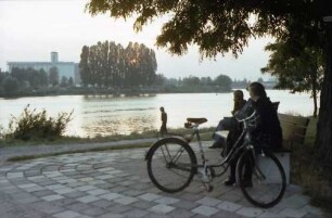 Breisach: Sonnenuntergang über dem Rhein