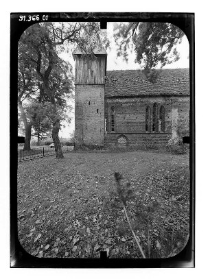 Rühn. Ehem. Zisterzienser-Nonnenkloster. Klosterkirche (M. 13. Jh.). Ansicht von Süden