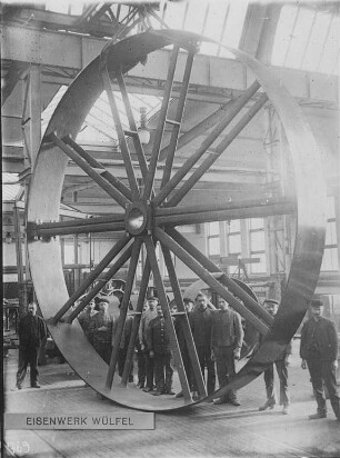 Große geteilte, doppelarmige Riemenscheibe (Wülfel, Hannover) : Technikgeschichte | Maschinenbau | Maschinenelemente | Transmissionen, Getriebe