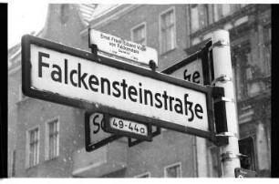 Kleinbildnegativ: Falckensteinstraße, 1984