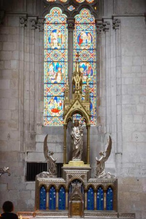 Frankreich. Pays de la Loire. Vendee. Lucon. Kathedrale Notre Dame de Lucon. Seitenaltar