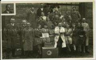 Gruppenbild von Mitarbeitern der Firma Telefunken
