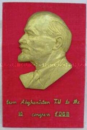Wandbild mit Porträt von W.I. Lenin zum 10. FDGB-Kongress