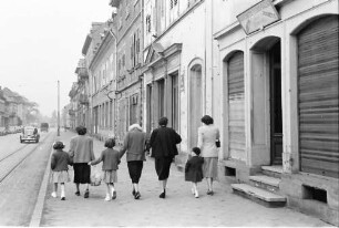 Kehl: Abziehende Franzosenfamilie