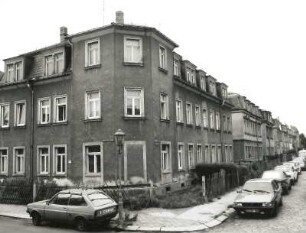 Dresden-Mickten, Franz-Lehmann-Straße 25/Ecke Winterstraße. Wohnhaus (um 1900). Eckansicht von Nordosten
