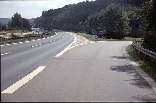 Ausfahrt Süd von Hauptfahrbahn Süd (Frankfurt Richtung Nürnberg)