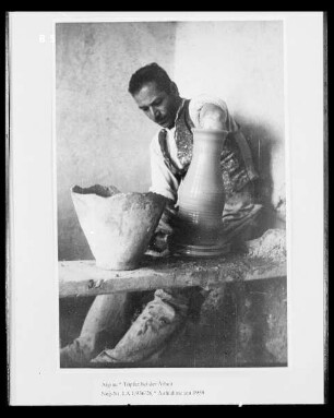 Töpfer bei der Arbeit