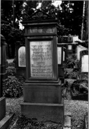 Grabstein 107