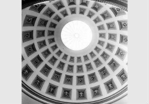 Blick in die Kuppel der Rotunde des Alten Museums