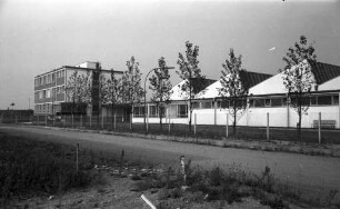Inbetriebnahme des neuen Verlagsgebäudes der Druckerei C.F.Müller an der Rheinstraße zwischen Mühlburg und Knielingen.