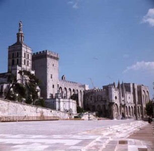 Avignon. Palais Papst und Kathedrale Notre-Dame : Avignon. Papstpalast (1334) und Kathedrale Notre-Dame