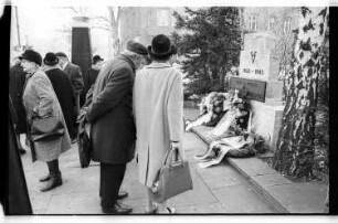 Kleinbildnegativ: Steinplatz, 1974