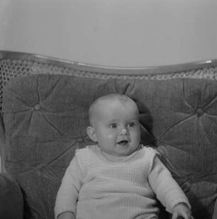 Porträt von Vater mit Baby