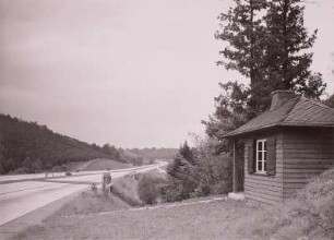 Triebischtal bei Tanneberg, Reichsautobahn mit Straßenwärterhäuschen, Blick in Richtung Chemnitz