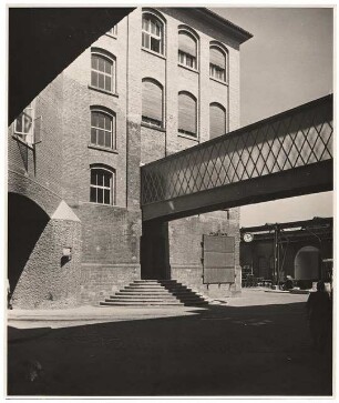 BBC (Brown, Boveri & Cie), Mannheim-Käfertal Neubau Torbau: Torbau Hofseite Einfahrt, Detail