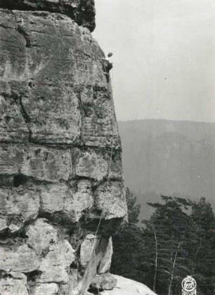 Sächsische Schweiz, Schrammsteine. Falkenstein. Seilschaft in der Kotzwand (VIIa)