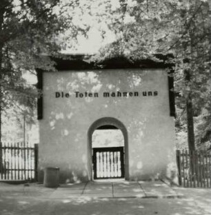 Sowjetischer Ehrenfriedhof