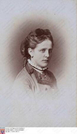 Becker, Mathilde (Thilde) geb. Emmerling (1835-1916) / Porträt, Brustbild