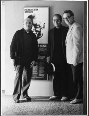 Hans-Werner Henze, Miguel Barnet, Gerd Puls : Portrait des Komponisten Hans-Werner Henze, des Dichters Miguel Barnet und des Musikers Gerd Puls am Volkstheater Rostock