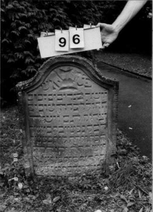 Grabstein 96