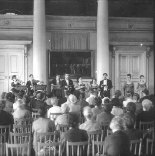 Konzert des Ensembles Madrigal Moskau im Rahmen der Veranstaltungsreihe "Dresdner Sommer" im Kuppelsaal von Schloß Pillnitz, 6. Juni 1970