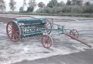 "Saxonia" Schlepperdrillmaschine 2,5 m Typ A 561