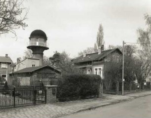 Dresden-Blasewitz, Hofmannstraße 11. Alexander-Frantz-Sternwarte (bis Juni 1922; A. Frantz) und Wohnhaus (1886/1900). Straßenansicht mit Einfriedung