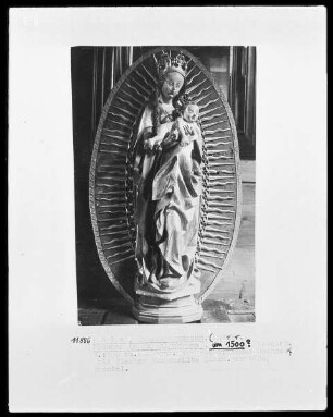 Madonna im Strahlenkranz
