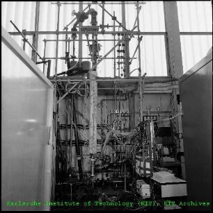 Unbekannter Versuchsstand des Instituts für Neutronenphysik und Reaktortechnik (INR)