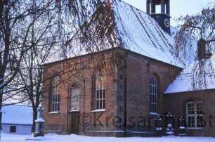 Schlosskirche: im Winter: Blick von Osten: im Hintergrund nördliche Gottesbuden