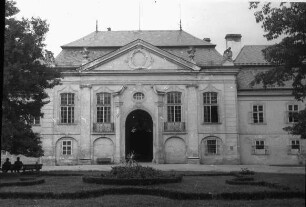 Dobríš (Tschechien), Schloss, Ostseite, Dobris