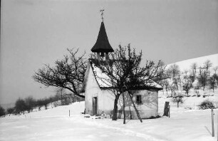 Föhrental: Hofkapelle im Schnee im Föhrental