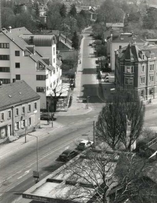 Radebeul. Oberlößnitz. Blick vom Turm der Lutherkirche nach Norden gegen Kreuzung Meißner , Gutenberg-, Maxim-Gorki- und Schildenstraße