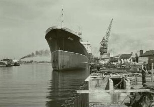 Warnemünde, Warnowwerft