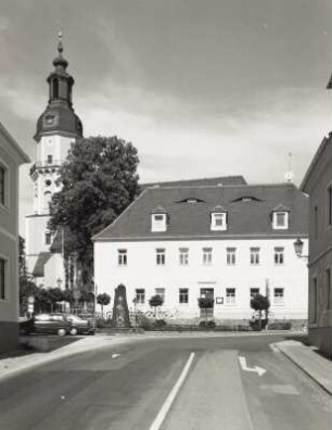 Ehemalige Knabenschule, Pfarramt der evangelisch-lutherischen Gemeinde